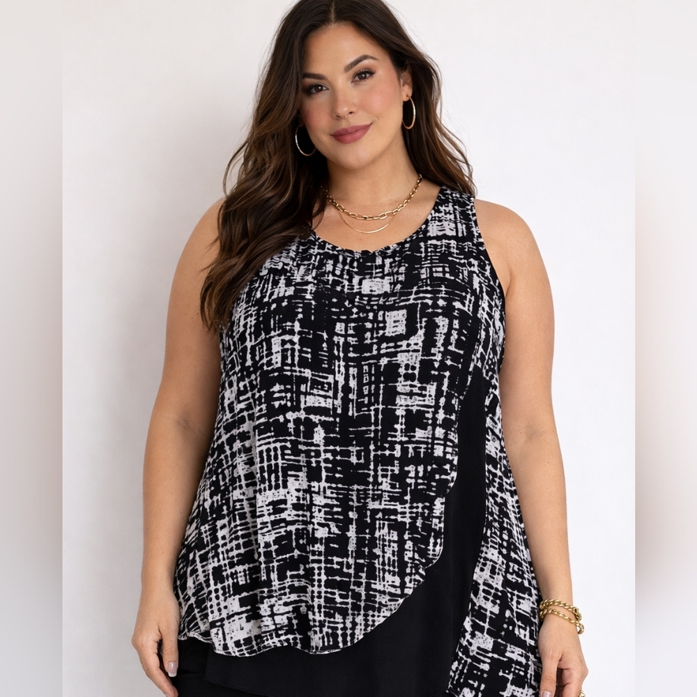Torrid 2X Abstract Keyhole Layered Sleeveless Tank Blouse Plus Size Flowy Top